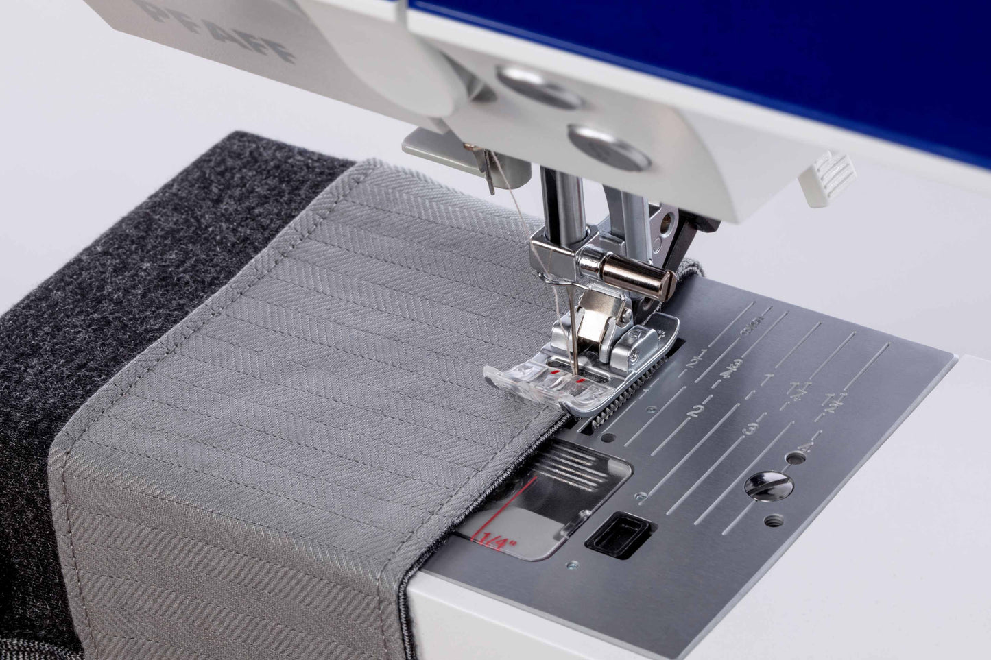 Pfaff Ambition 610 Blue Sewing Machine