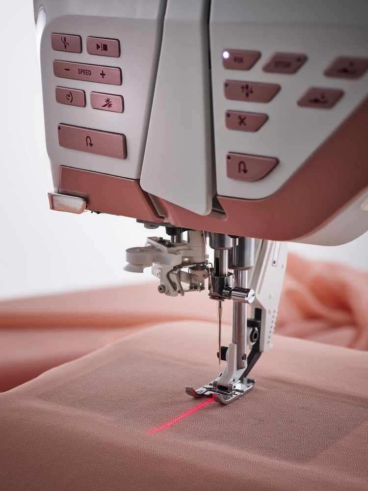 HUSQVARNA® VIKING® DESIGNER EPIC™ 2 Sewing & Embroidery Machine