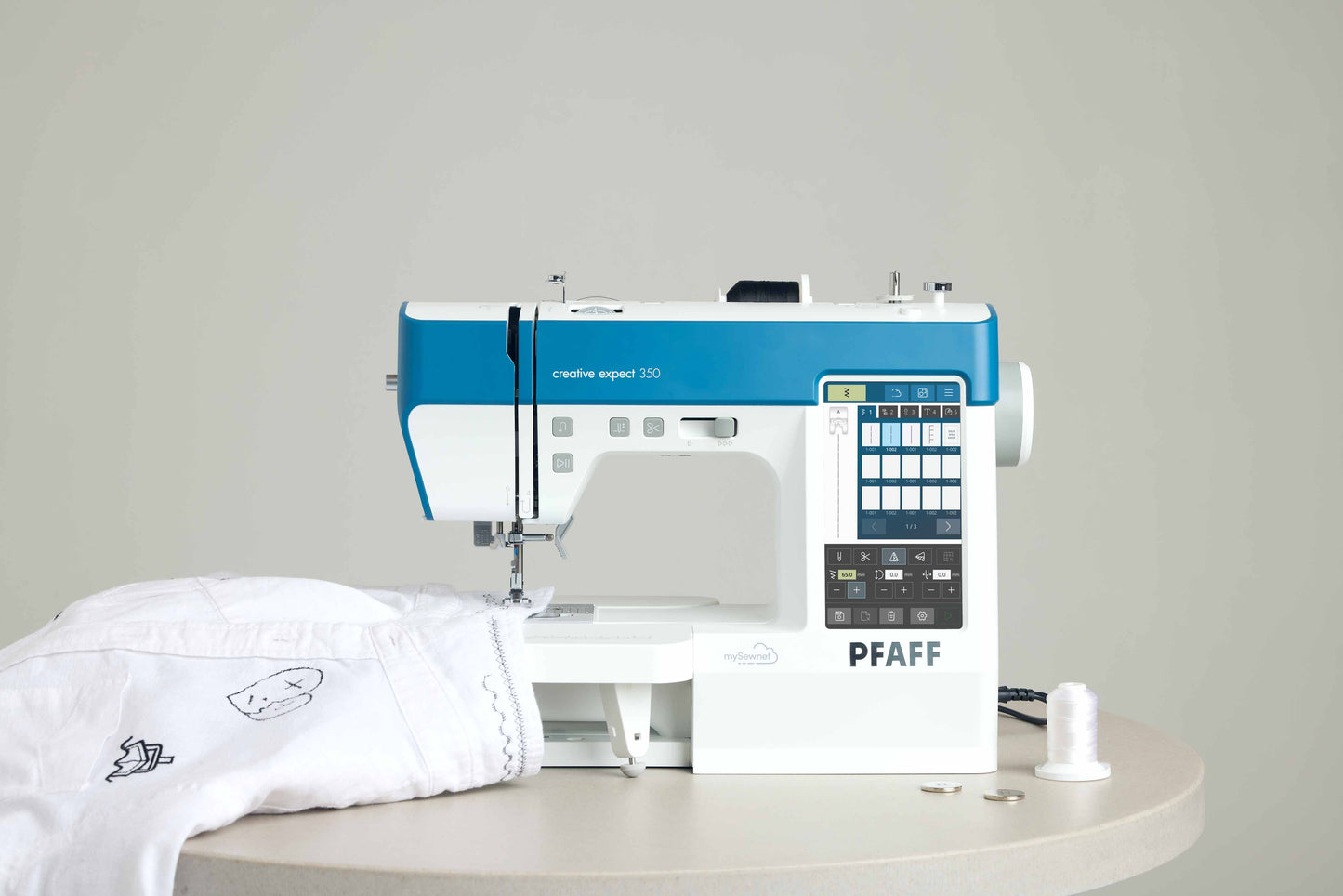 PFAFF® creative expect™ 350 Sewing & Embroidery Machine