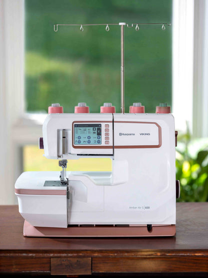 HUSQVARNA VIKING AMBER Air S | 600 Coverlock Machine